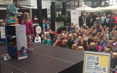 Jesper underholder på Dayz i Esbjerg.